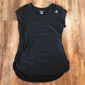 Reebok T-shirt Size Small